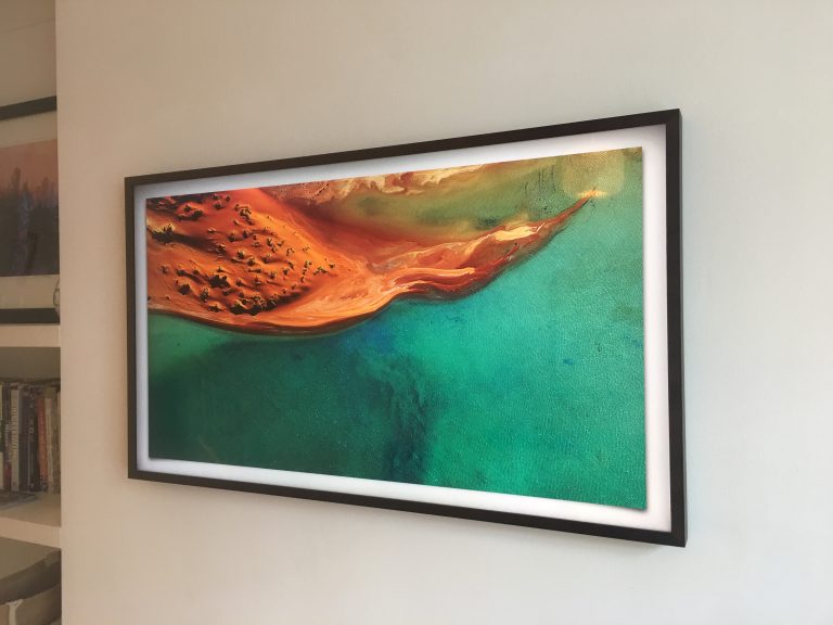 samsung-frame-tv-wall-mounted